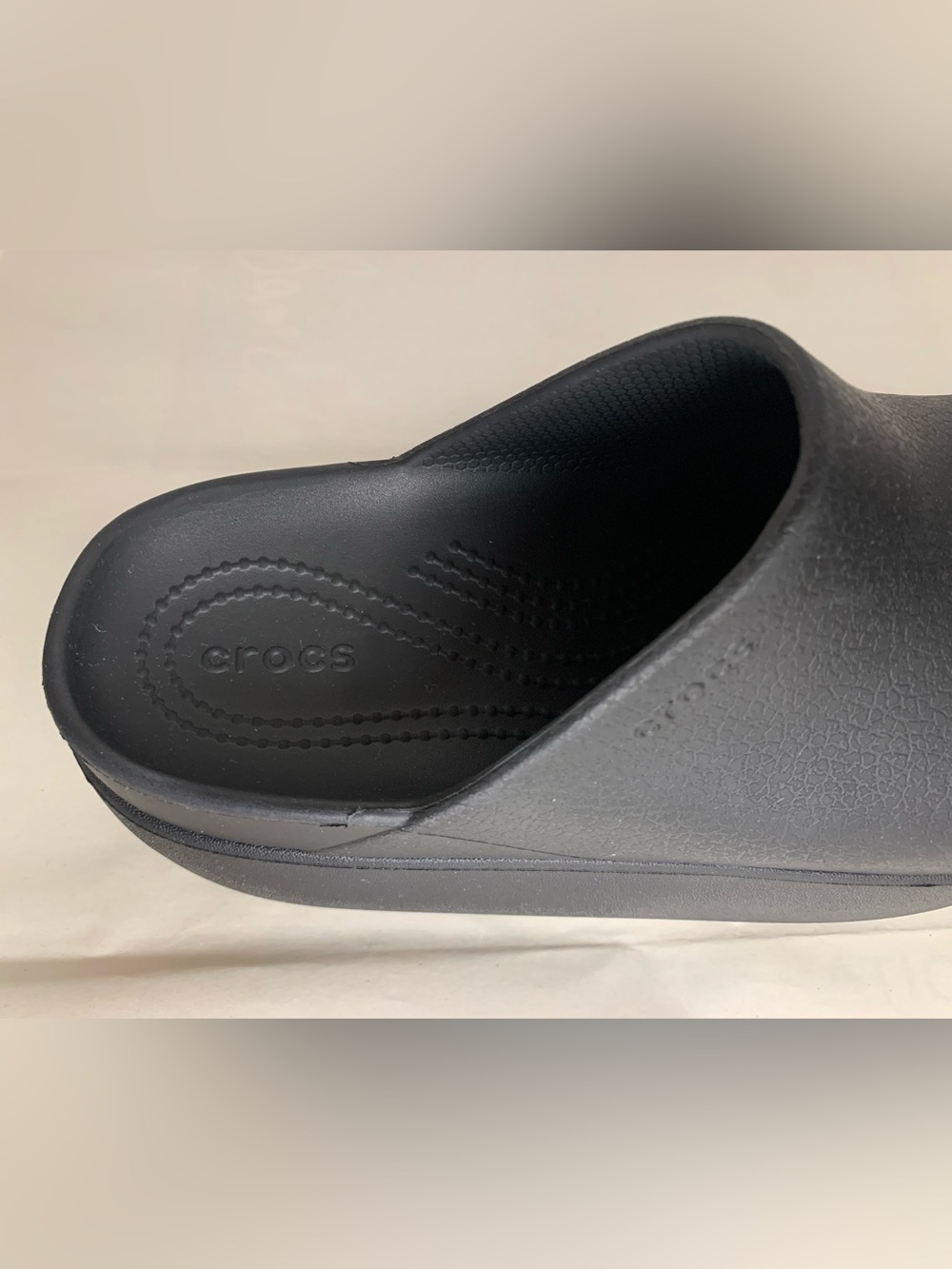 Crocs Dylan Platform Clog. Black, size W9. Excellent pre-owned condition. - Picture 9 of 13